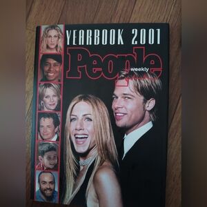 YEARBOOK 2001 PEOPLE WEEKLY. ALL PAGES IN MINT CONDITION, NO RIPS, STAINS MARKIN